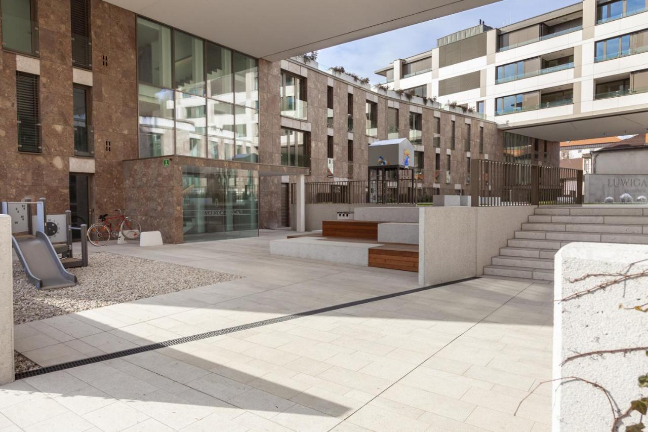 ليوبليانا Central Apartment With Private Garage المظهر الخارجي الصورة