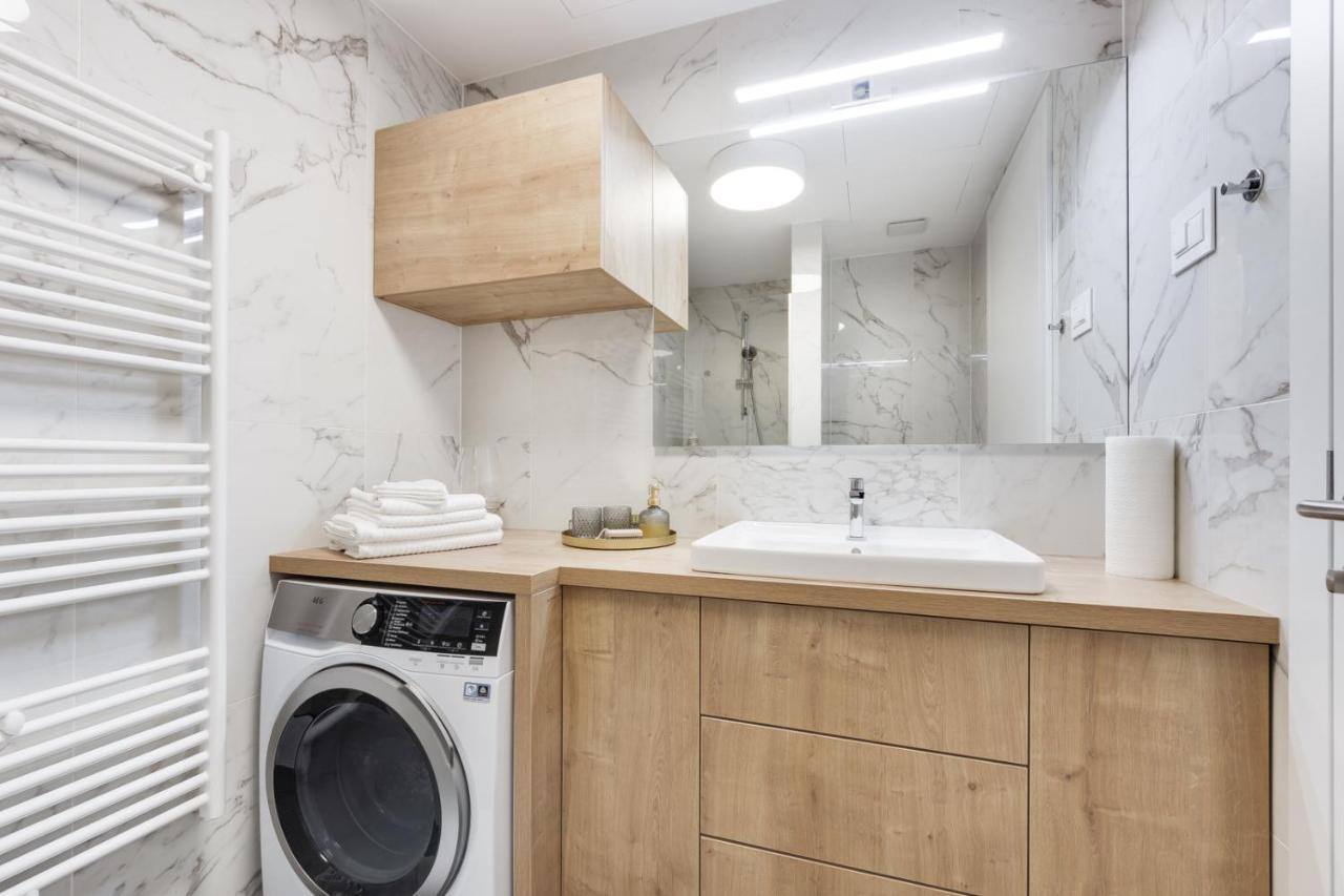 ليوبليانا Central Apartment With Private Garage المظهر الخارجي الصورة